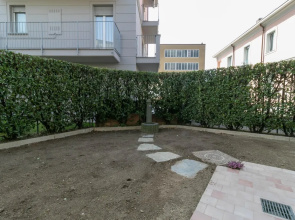 Violet House Garden