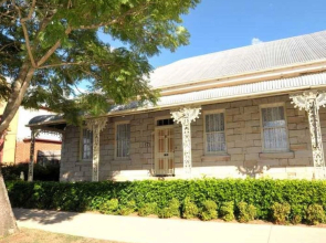 Surgeons Cottage