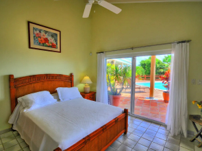 Villa Mystique