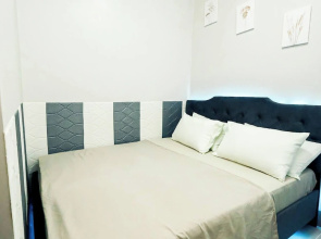 Sapphira Manor Luxurious Condo by the Bay