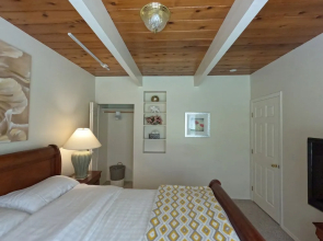 Sea La Vie Rare Peaceful Hidden Gem
