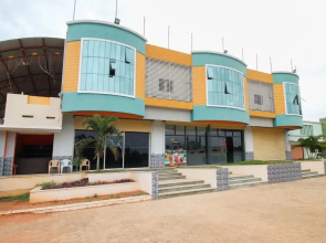Hotel Srn by OYO Rooms
