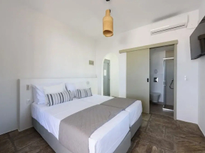 Phaedrus Living: Paros Cycladic Residences 5