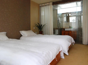 Li Jiang Ya Yue Hostel