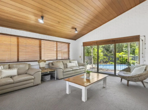 Diggers Beach Surf House