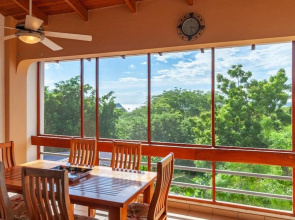 Tropical Condo with Spectacular Ocean Views, Panoramic Dining Terrace & Quick Walk to Beach