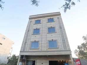 Collection O 45876 Hotel Benchmark Vijay Nagar