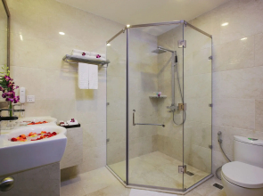 Eden Star Saigon Hotel