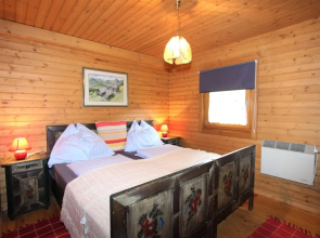 Characterful old Farmhouse With 4 Apartments in Fresach / Carinthia With Garden