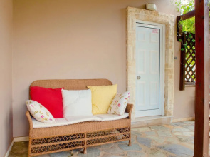 Beautiful Villa With Pool and Tennis Court at Agia Pelagia NW