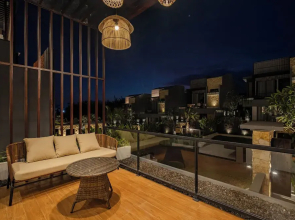 Tropical Bliss Villa 9E - 10min to Beach