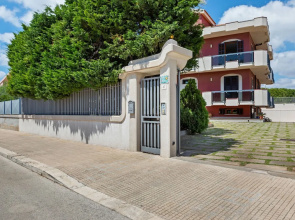 Spacious Apartment in Avola near the Seabeach