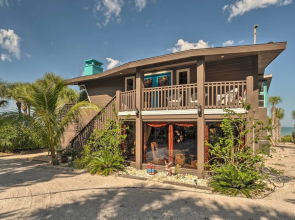 Beachfront Home on Gulf of Mexico w/ Indoor Pool