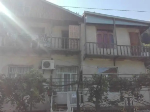 Manana's Guest House