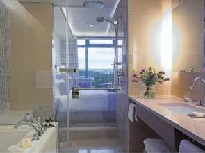 Отель Fairmont Baku at the Flame Towers