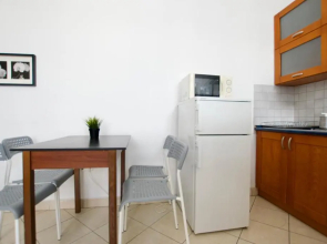 Budget Apartment by Hi5 - Center of the center