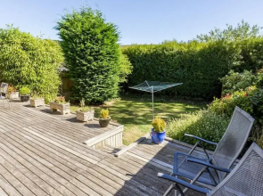 Woodstock in Poole With 2 Bedrooms and 1 Bathrooms