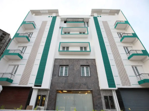 Capital O 14043 Hotel Star Holiday