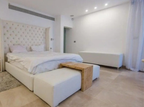 Mango Luxury Villa