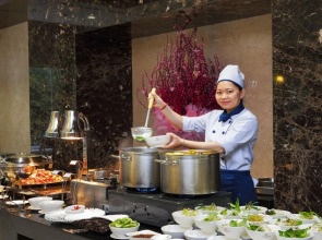 Central Palace Hotel