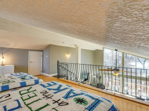 Luxury Lake Home, Amazing Views, Resort Amenities