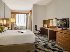 Jumeira Rotana Hotel