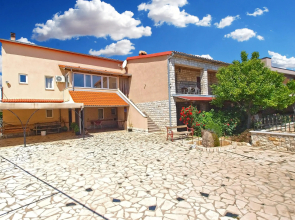 Apartment 1954