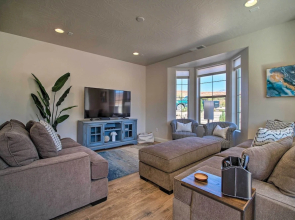 Modern Washington Home - Pool & Trail Access!