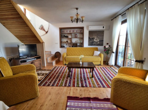 Villa Teo 1 by Helaltatilvillari