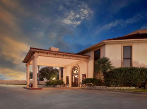 Super 8 by Wyndham Corpus Christi Northwest