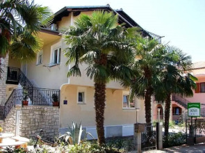 Apartments Kivi