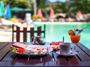 Lanta Klong Nin Beach Resort