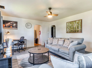 Bright Muncie Home w/ Yard ~ 2 Mi to Downtown!