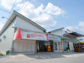 RedDoorz Syariah near Pasar Godong Grobogan