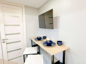 Метры в центре на Греческом проспекте 17