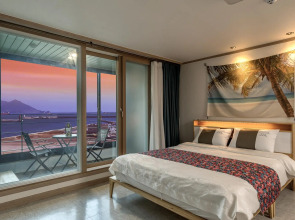Yeosu Haedenview Pension
