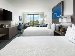 Courtyard by Marriott Boston-Cambridge