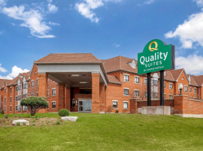 Quality Suites Whitby