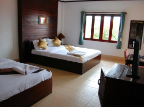 Suksavanh River Hotel