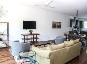 Luxurious Newly Built 3 Bd Condo in Music City!