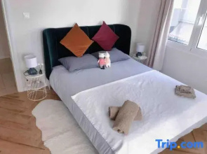 Paleo Faliro Athens fully equipped 2 bedrooms 90 sqm big apartment 200m to Free beach