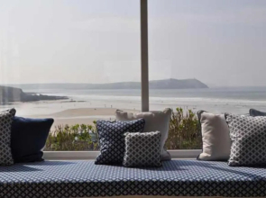 Gorgeous Apartment Only Yards From Polzeath Beach