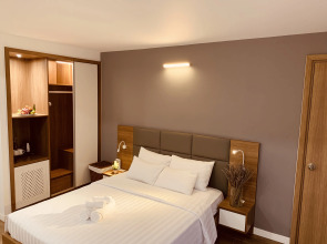 Royal Dragon Boutique Hotel