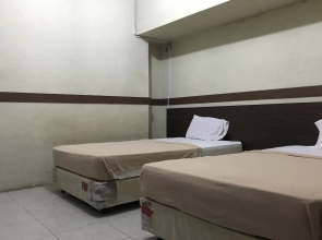 Hotel Rapos by OYO Rooms
