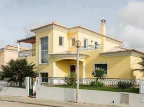 Moradia V3 Férias No Algarve Com Jacuzzi Privado