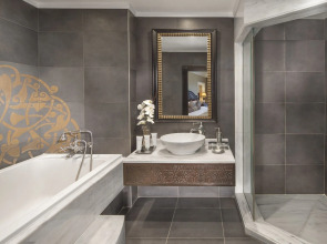 Jumeirah Zabeel Saray Royal Residences