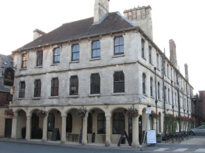 The Stroud Hotel