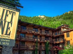Lift One Condominiums