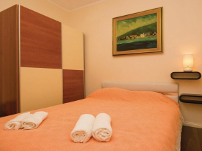 Stunning Home in Ika With Wifi and 2 Bedrooms