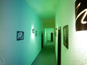 Izumrudnyi Gorod Hotel